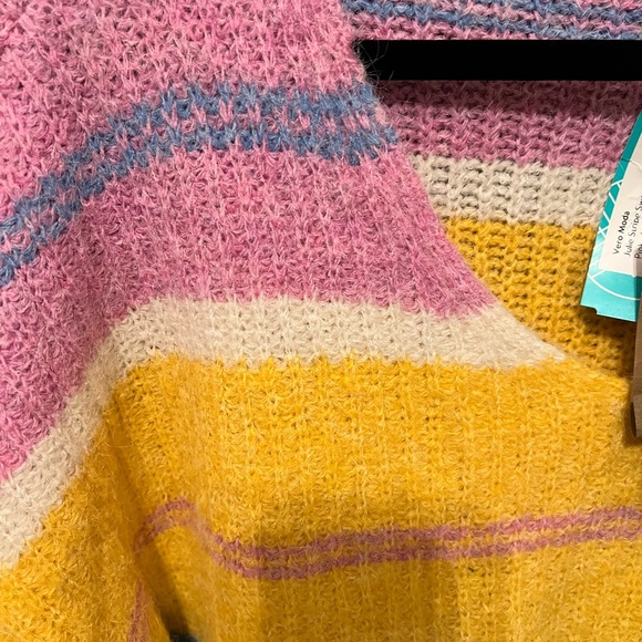 BNWT Stripped colorful sweater - Picture 6 of 8